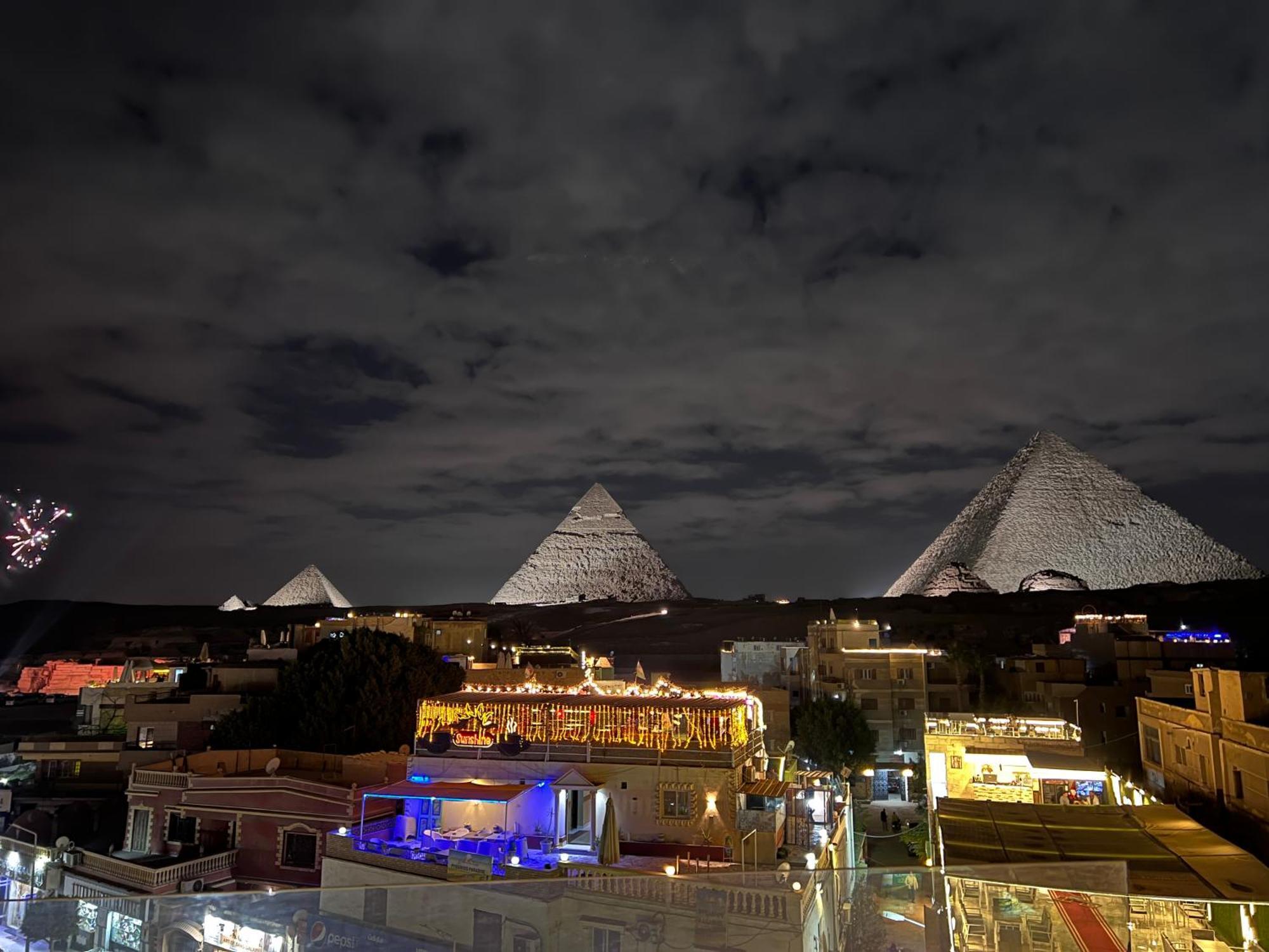 Pyramids Top In El El Cairo Exterior foto